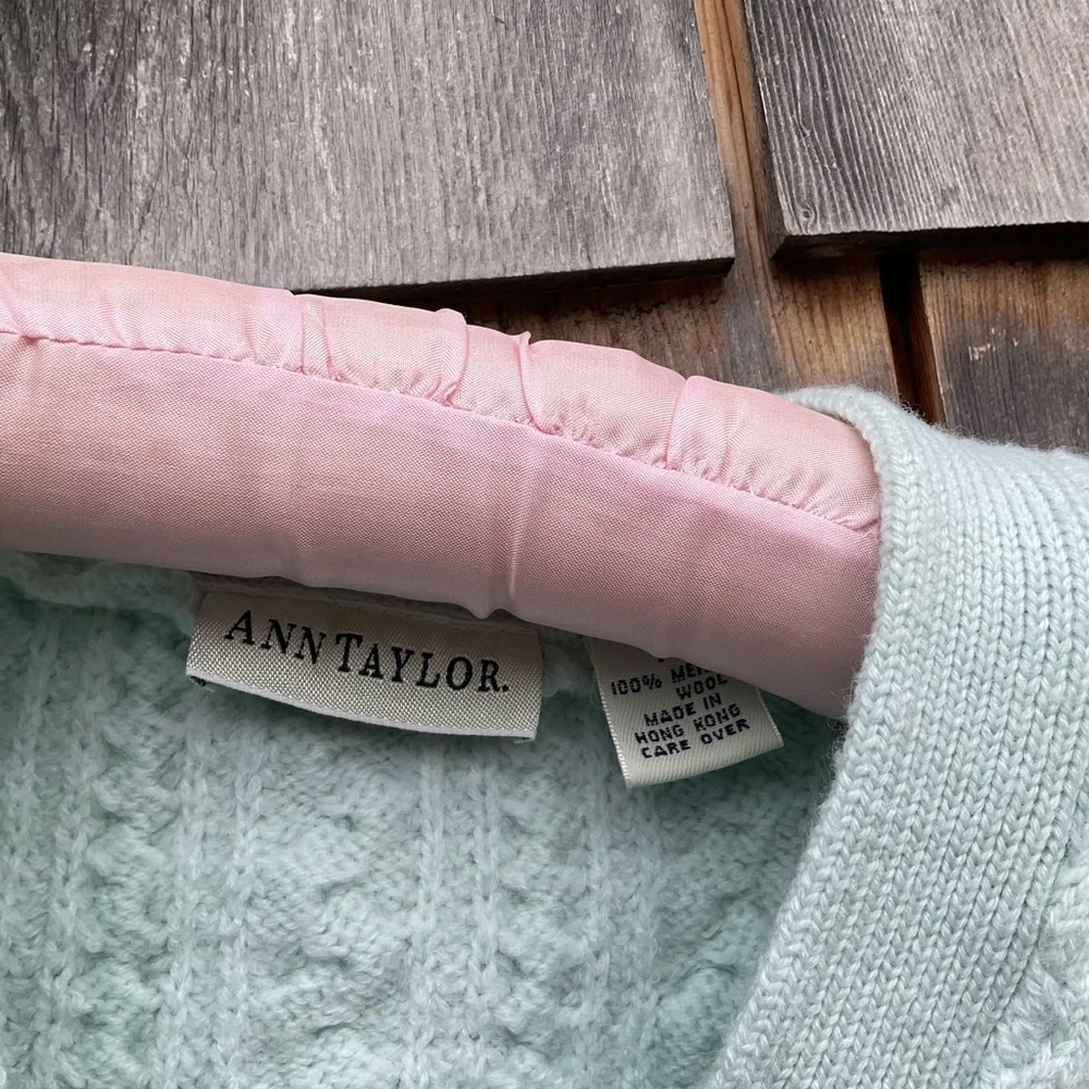 Ann Taylor Cardigan - Picture 5 of 5